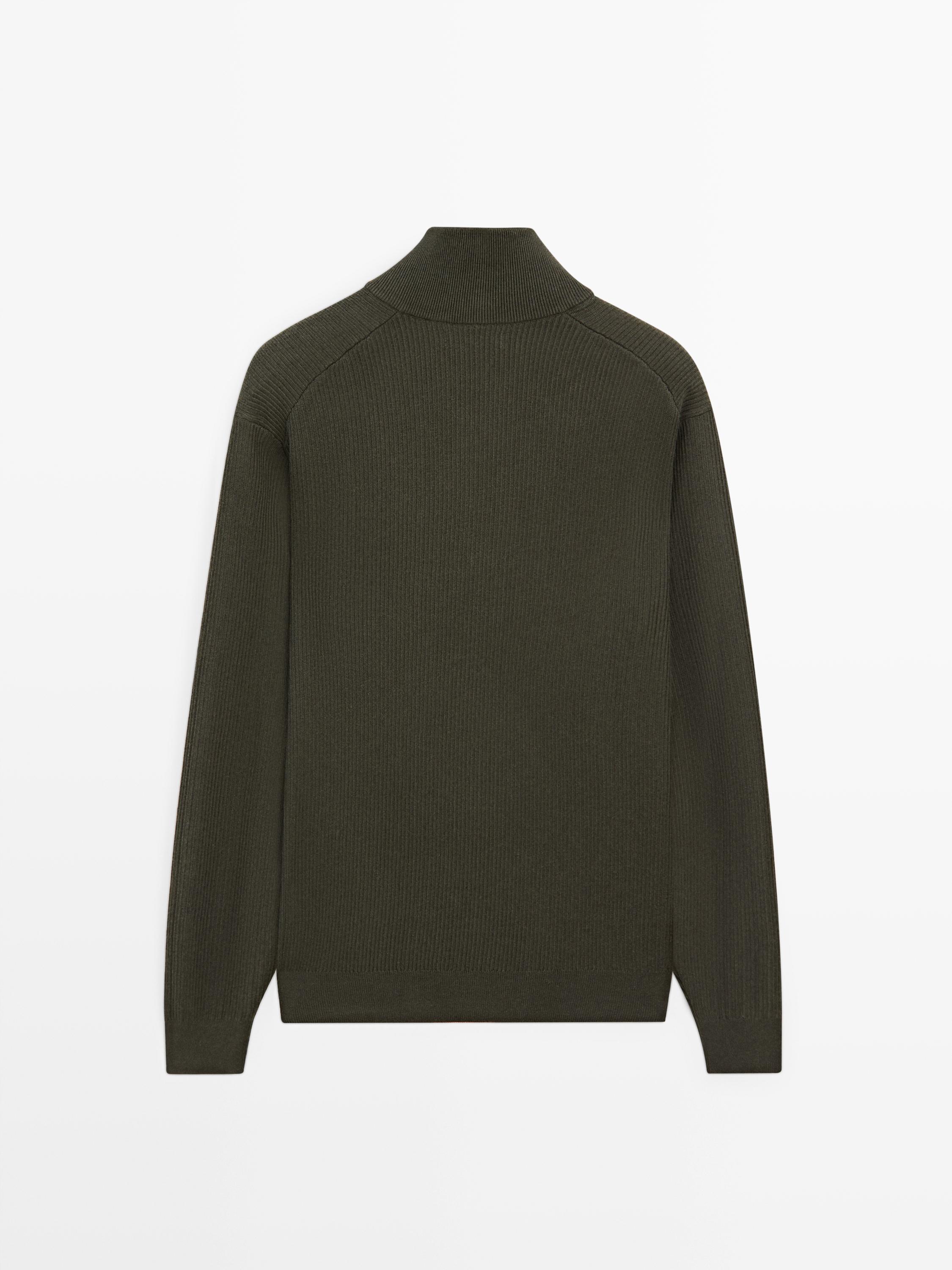 Mock neck knit sweater with V-neck